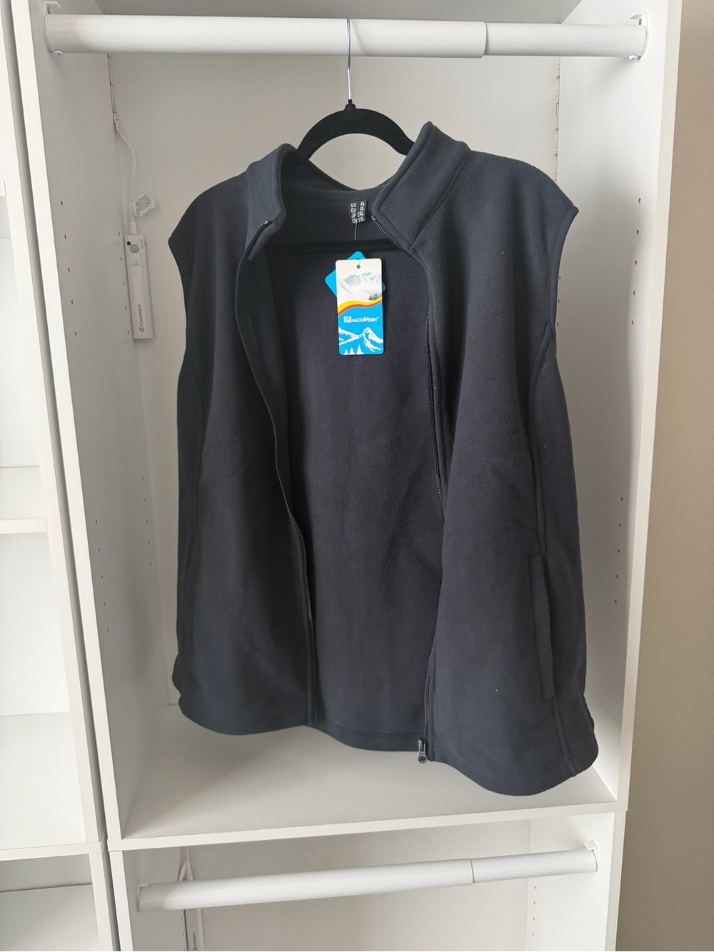 MAGCOMSEN Black Fleece Zip-Up Vest XL NWT